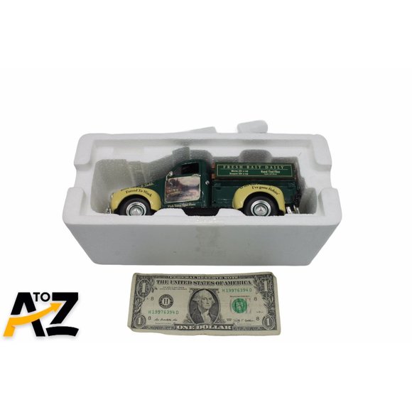 Ertl Thomas Kinkade 1947 Stedebaker Thom' Bait and - Picture 10 of 12